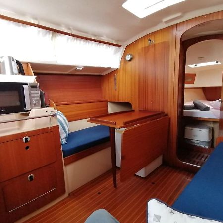Cozy Sailboat In Barcelona!! No Showers سان أدريان دي بيزوس المظهر الخارجي الصورة
